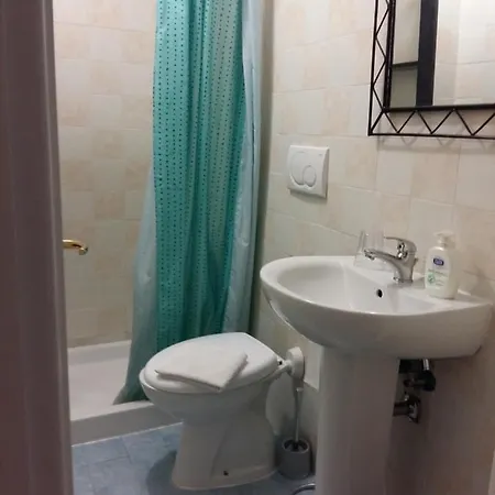 ゲストハウス La Ginestra