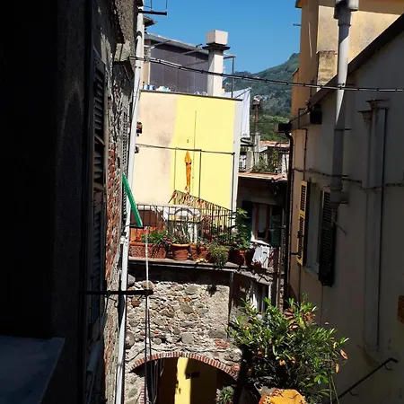 La Ginestra Πανσιόν *